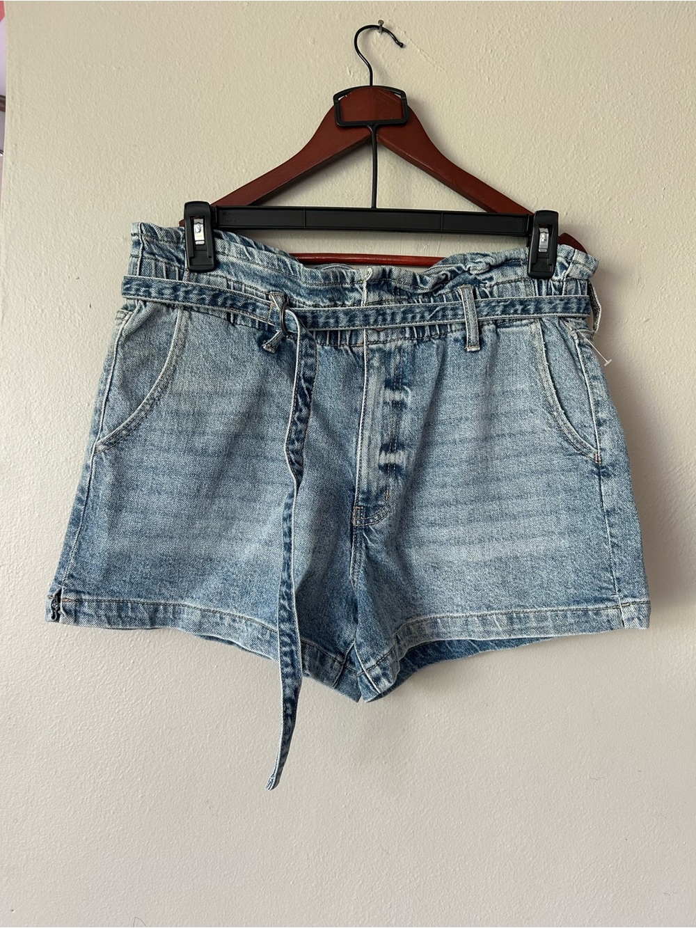 KanCan Paperbag Waist Denim Shorts Size M High Rise Tie Belt